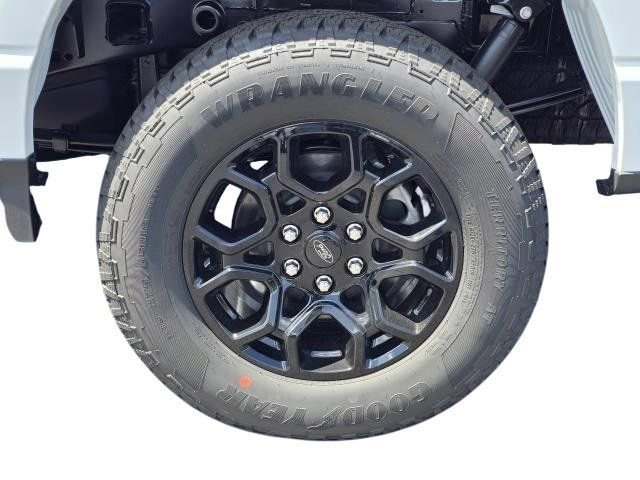 New 2025 Ford F150 XLT w/ Equipment Group 302A MID image 7