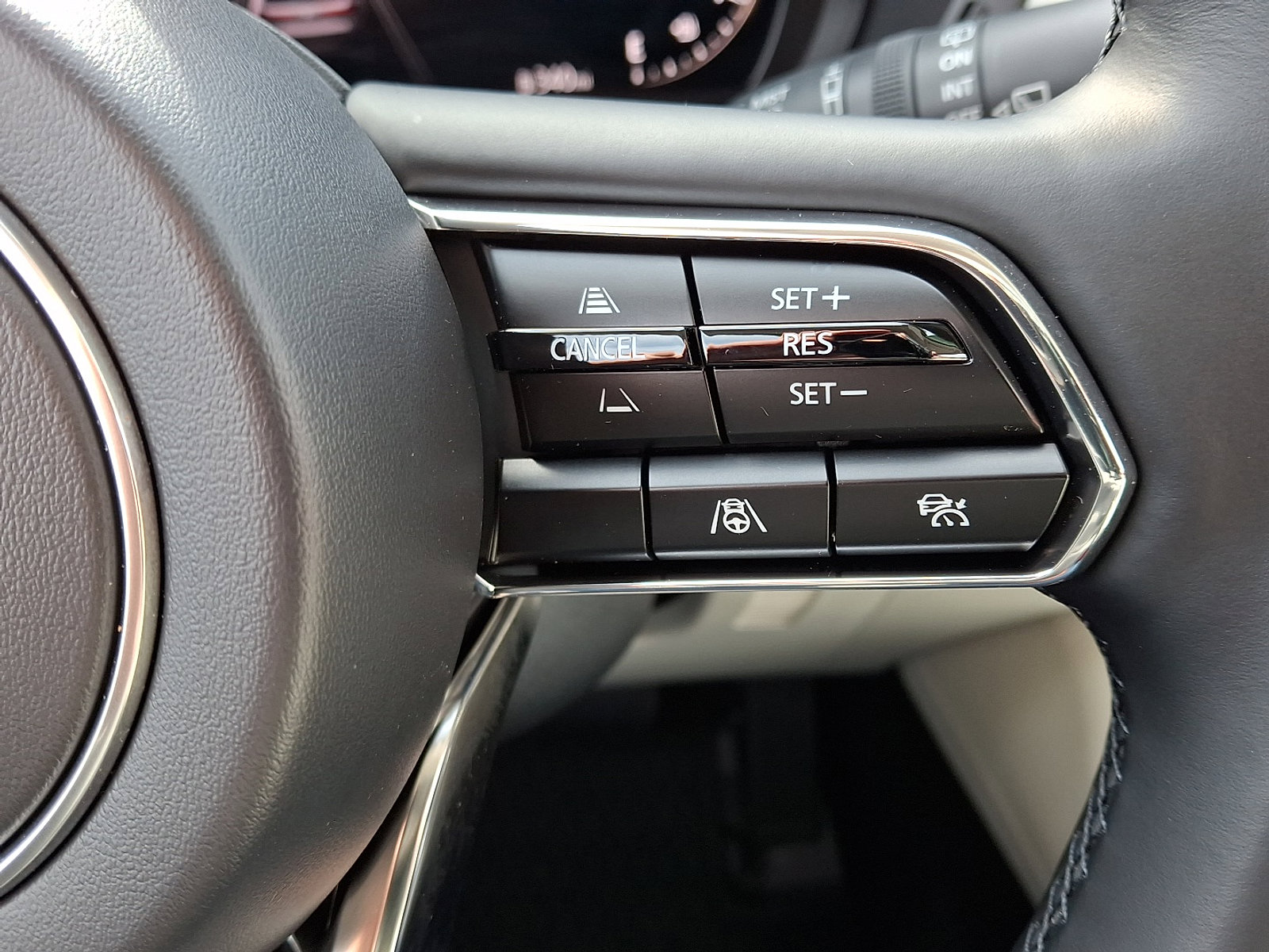 Certified 2025 MAZDA CX-90 3.3 Turbo S w/ Premium Package image 23