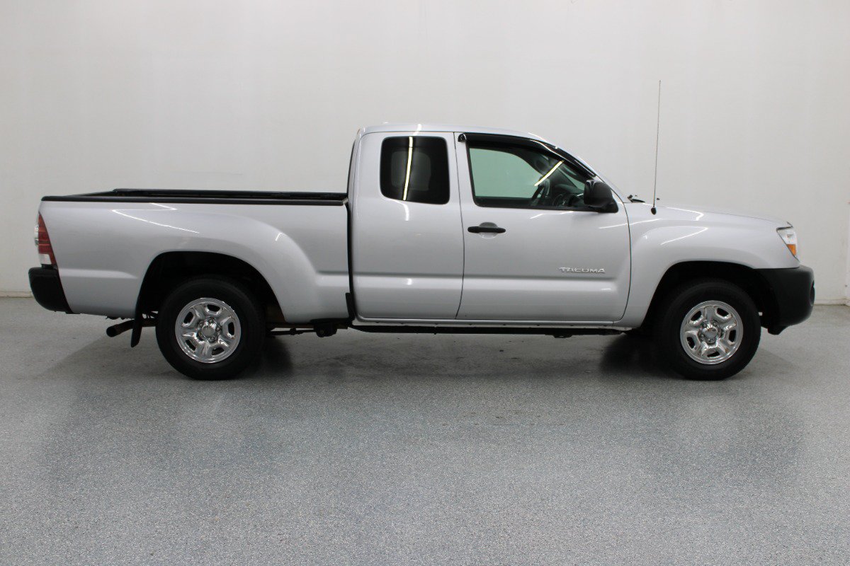 Used 2010 Toyota Tacoma 2WD Access Cab image 2