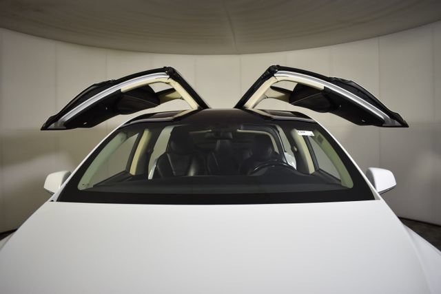 Used 2016 Tesla Model X 90D AWD/4WD image 44