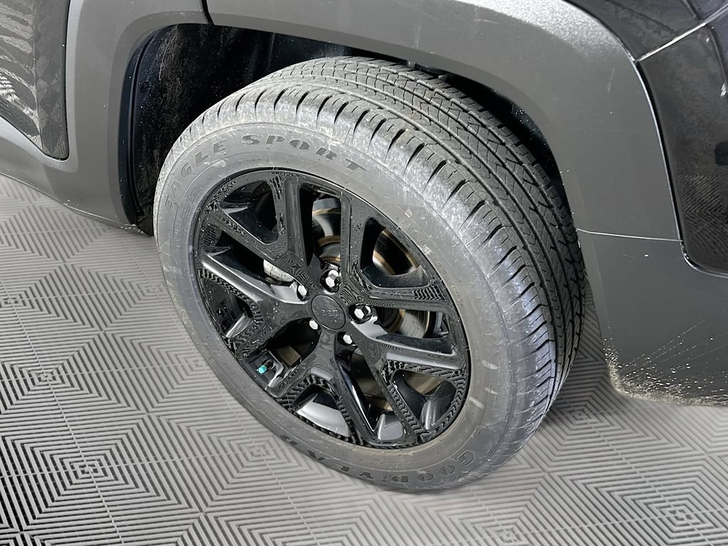 Used 2023 Jeep Renegade Altitude AWD/4WD image 37