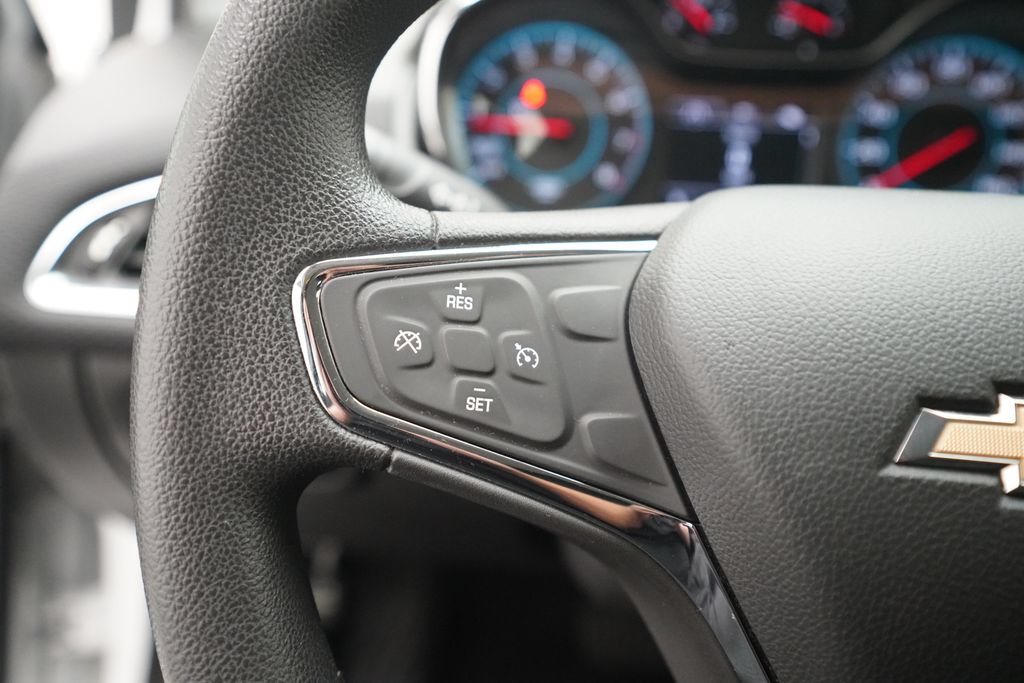 Used 2017 Chevrolet Cruze LT w/ Convenience Package FWD image 17