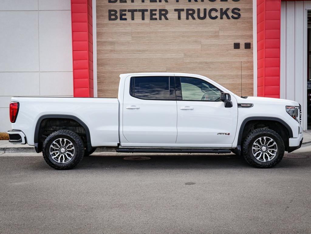 Used 2023 GMC Sierra 1500 AT4 w/ AT4 Preferred Package AWD/4WD image 2