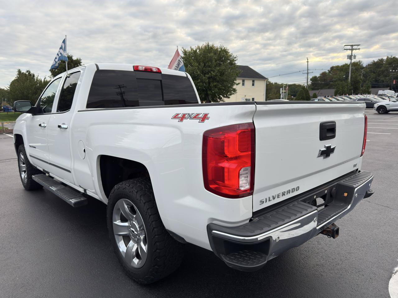 Used 2017 Chevrolet Silverado 1500 LTZ w/ Sport Package AWD/4WD image 7