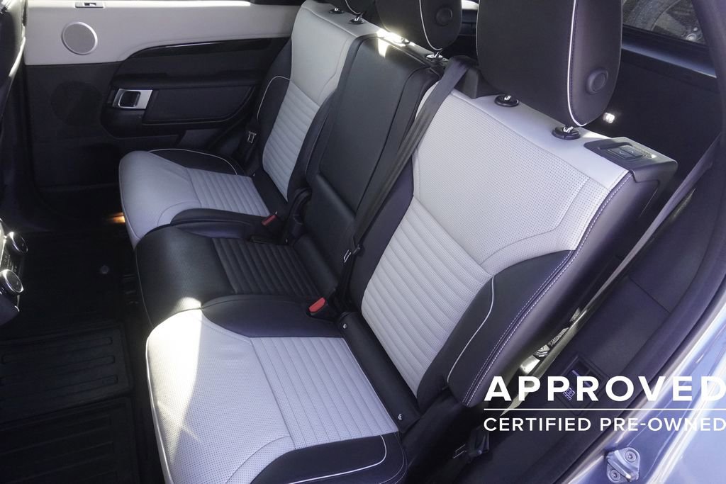 Used 2022 Land Rover Discovery S R-Dynamic image 30