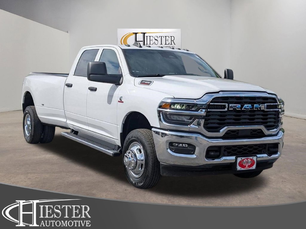 New 2026 RAM 3500 Tradesman w/ Chrome Appearance Group A AWD/4WD 360° Tour