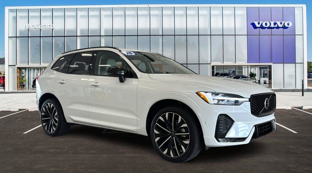 Used 2026 Volvo XC60 B5 Ultra AWD/4WD image 1