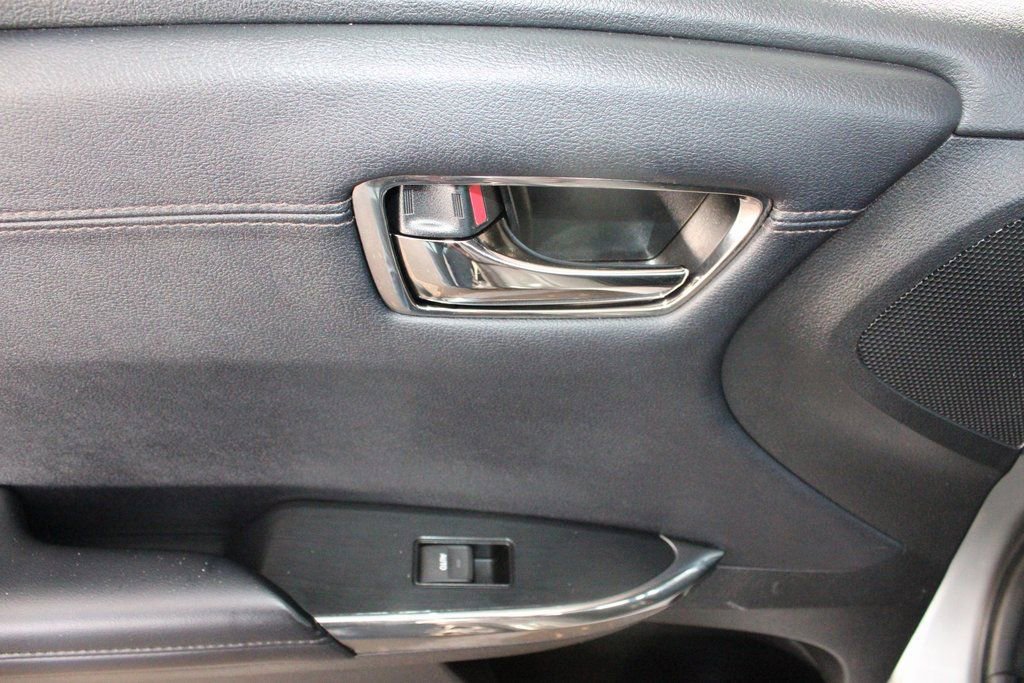 Used 2017 Toyota Avalon XLE image 46