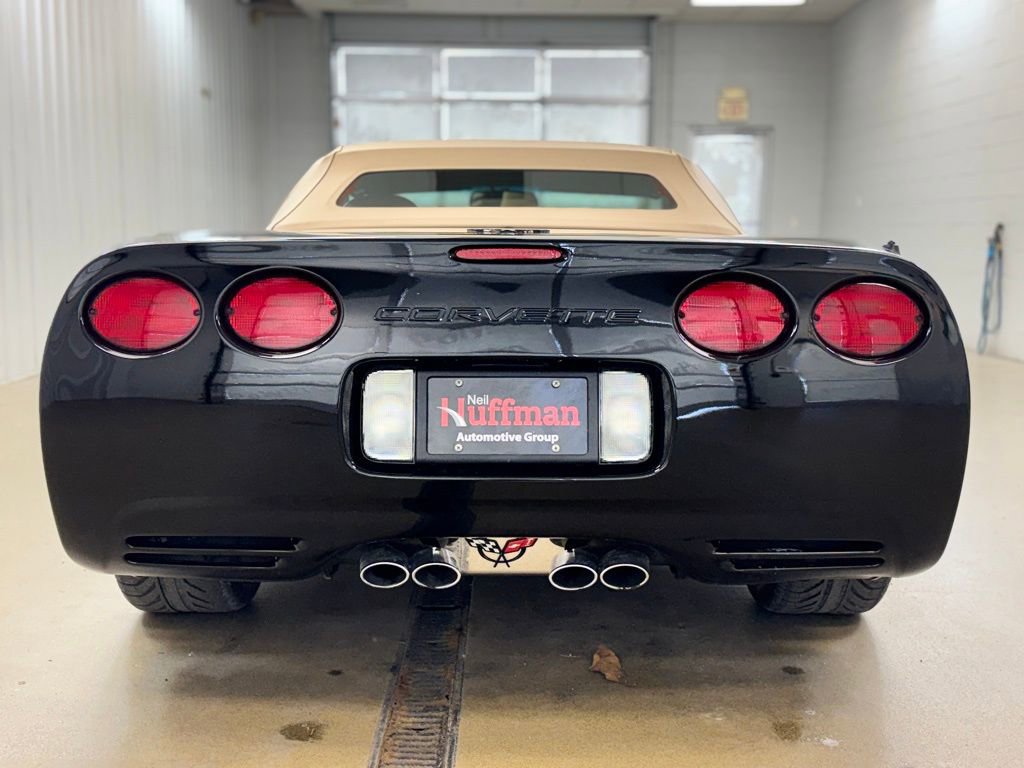 Used 2002 Chevrolet Corvette Convertible w/ Preferred Equipment Group2 RWD image 6