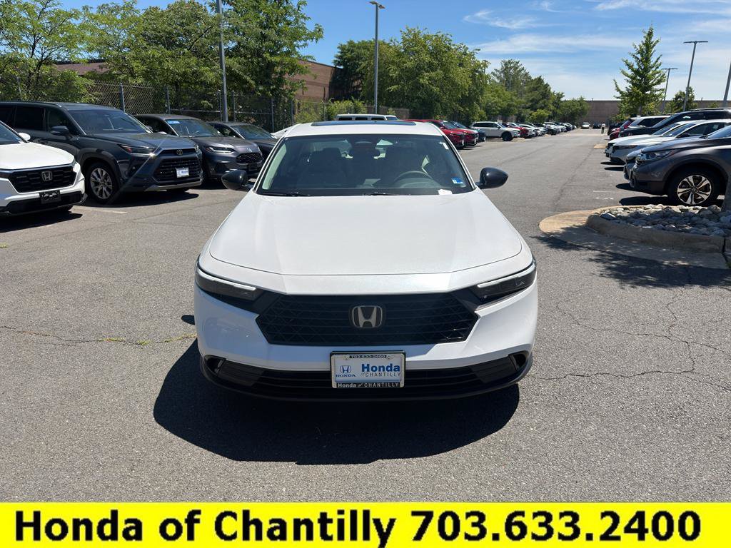 Used 2025 Honda Accord SE image 2