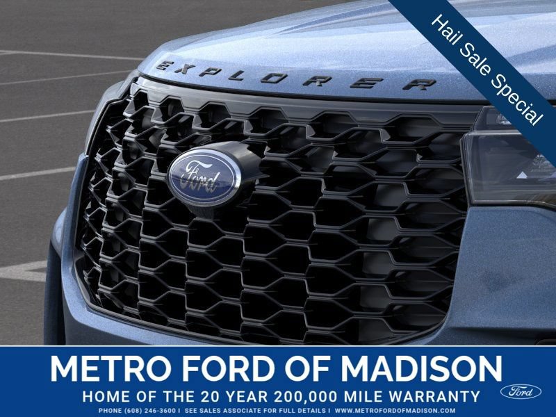 New 2026 Ford Explorer ST-Line w/ ST-Line Street Pack AWD/4WD image 18