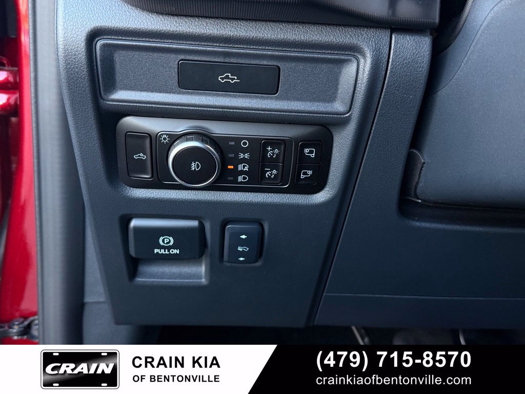 Used 2026 Ford F150 Platinum w/ FX4 Off-Road Package AWD/4WD image 12
