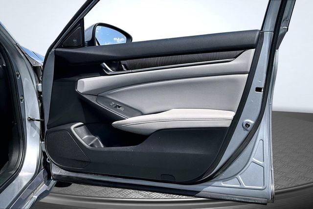 Used 2018 Honda Accord EX-L image 27