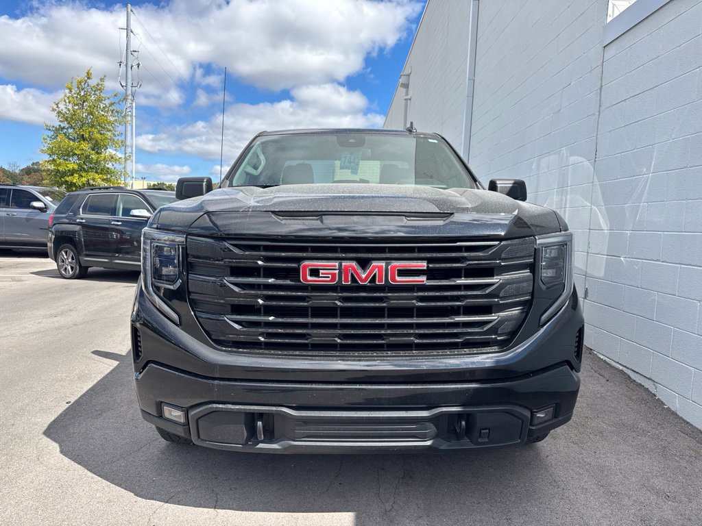 Used 2022 GMC Sierra 1500 Elevation AWD/4WD image 3