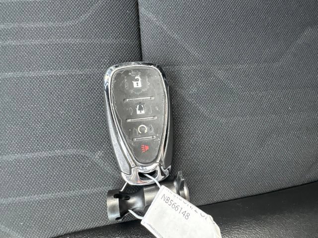 Used 2022 Chevrolet Trax LT w/ LT Convenience Package AWD/4WD image 49