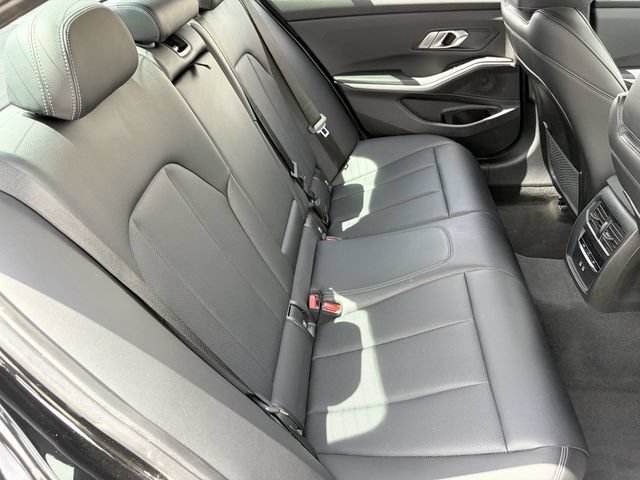 Certified 2022 BMW 330i Sedan w/ Driving Assistance Package RWD image 15