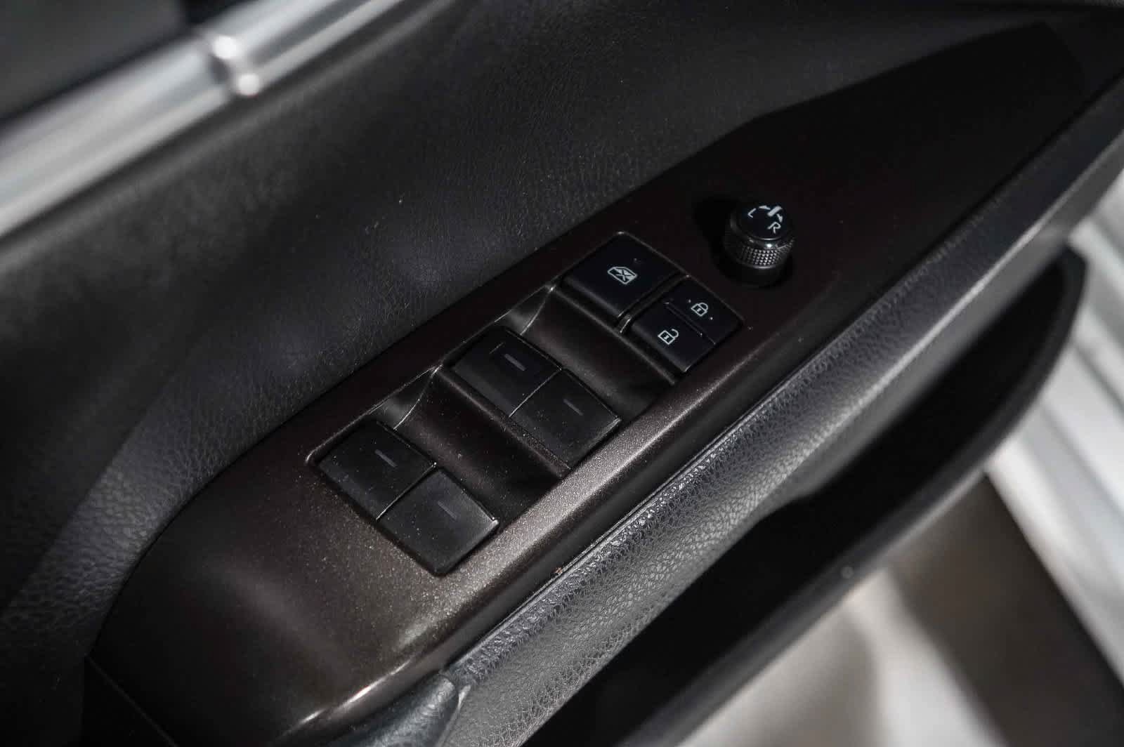 Certified 2022 Toyota Camry SE FWD image 23