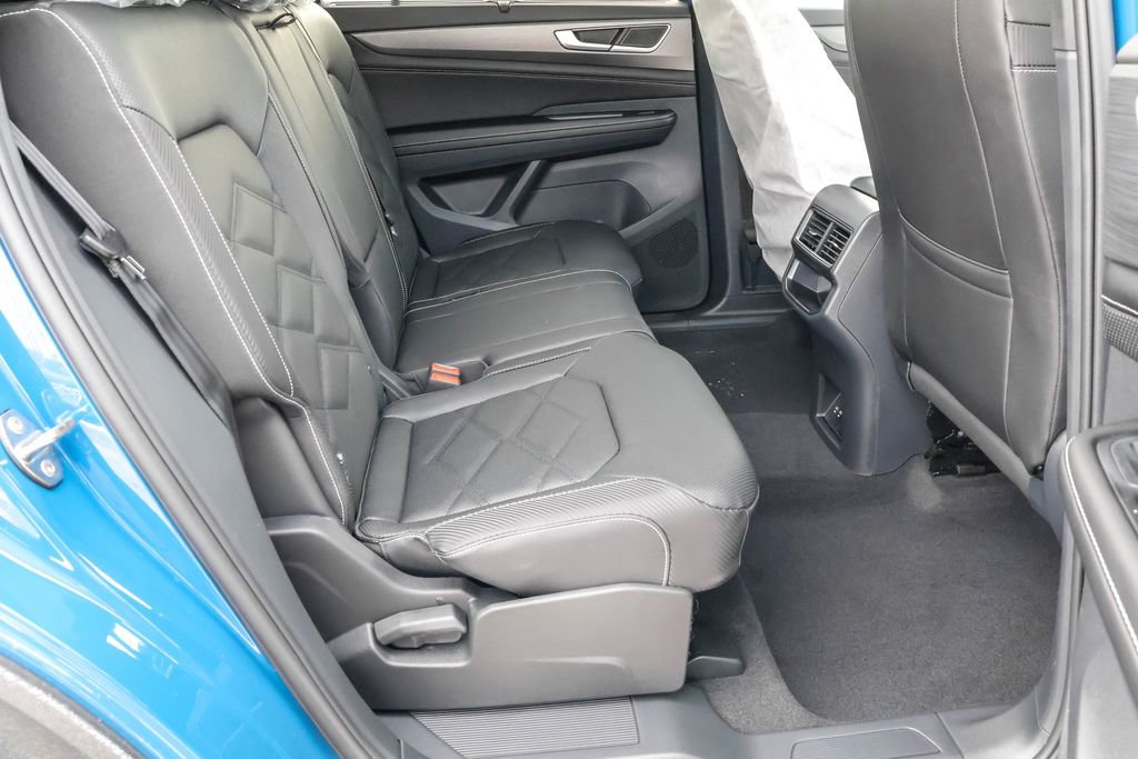 New 2026 Volkswagen Atlas Cross Sport SE image 39