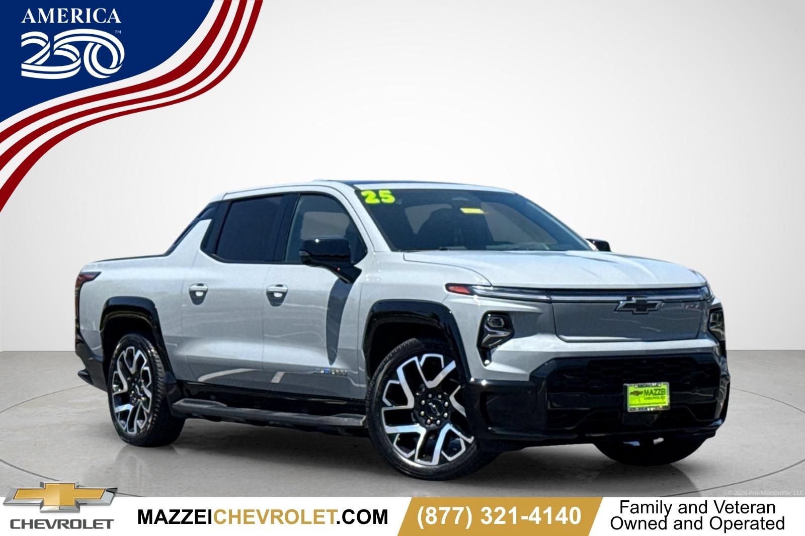 Used 2025 Chevrolet Silverado EV RST AWD/4WD image 1