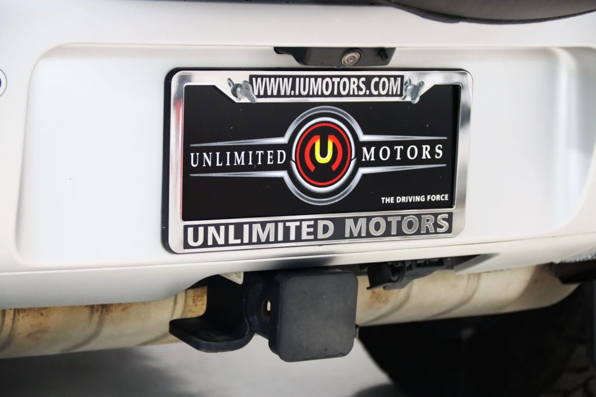 Used 2020 Land Rover Defender 110 SE AWD/4WD image 4