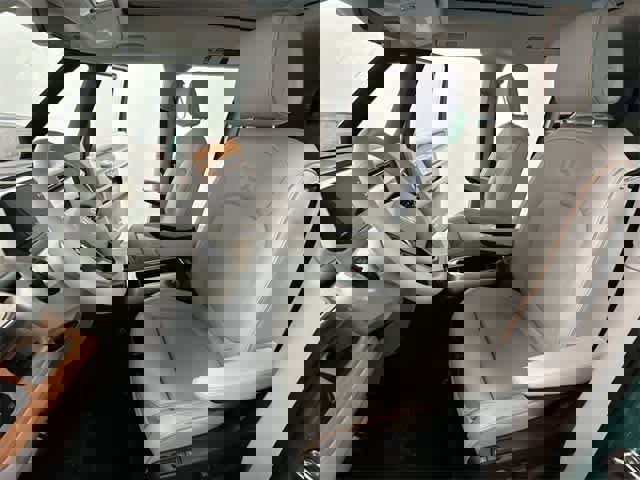 New 2025 Volkswagen ID. Buzz 1st Edition image 17