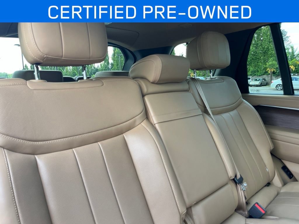 Certified 2025 Land Rover Range Rover Long Wheelbase SE AWD/4WD image 10