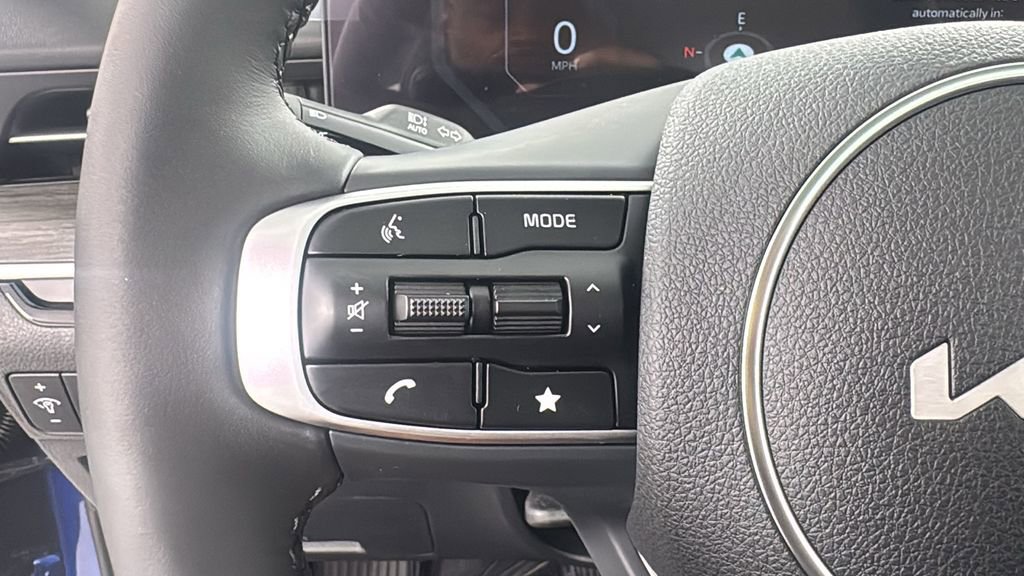 New 2026 Kia K5 EX image 19