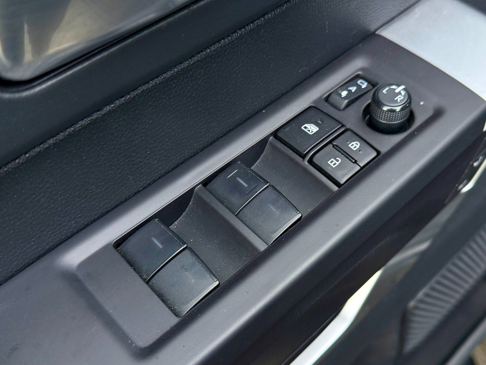 Used 2023 Toyota Sequoia Platinum image 64