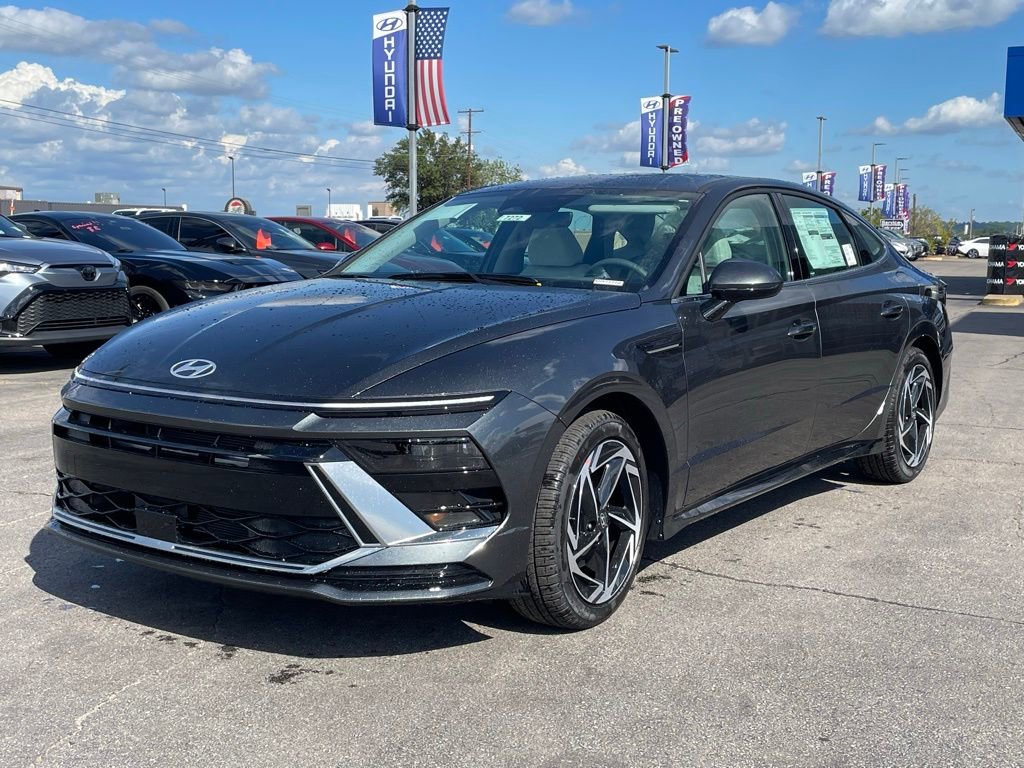 New 2026 Hyundai Sonata SEL image 3