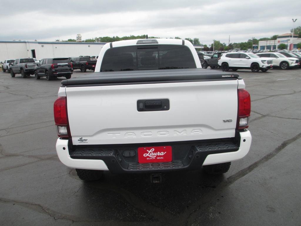 Used 2019 Toyota Tacoma TRD Off-Road AWD/4WD image 6