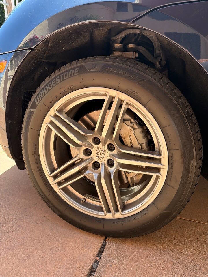 Used 2015 Porsche Macan S AWD/4WD image 42
