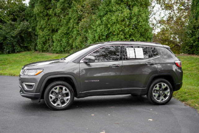 Used 2019 Jeep Compass Limited AWD/4WD image 8