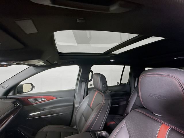 Used 2024 Chevrolet Traverse RS image 23