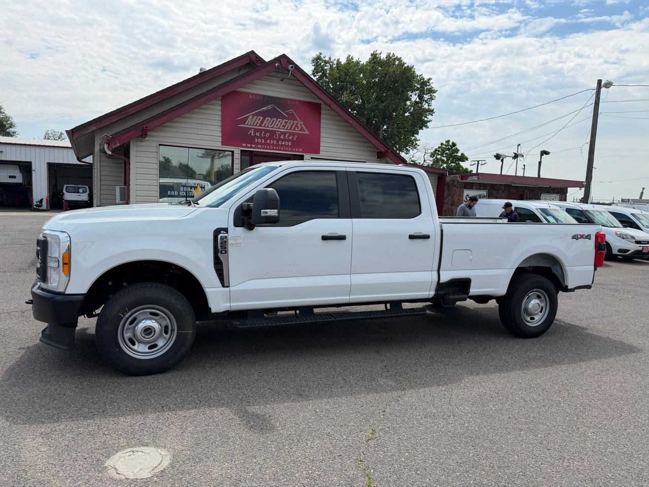 Used 2023 Ford F250 XL w/ 360-Degree Camera Package AWD/4WD image 2