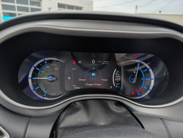 Used 2019 Chrysler Pacifica Touring-L w/ Premium Audio Group FWD image 19