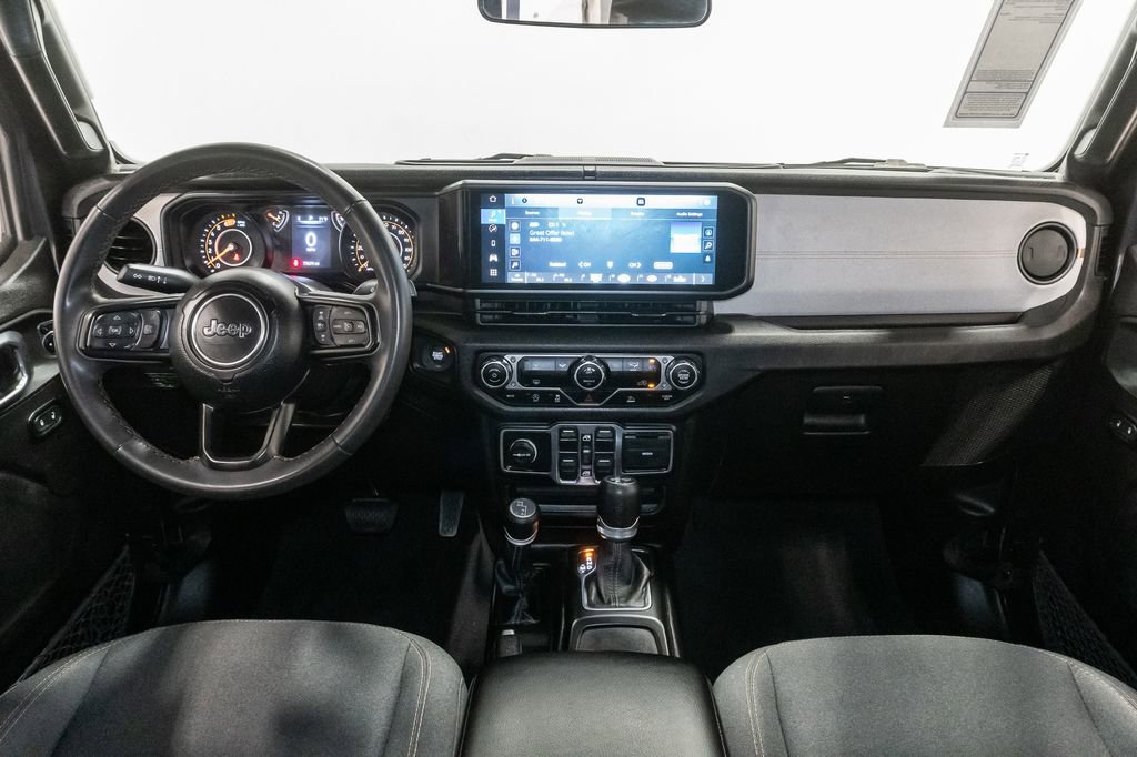 Used 2024 Jeep Wrangler Unlimited Sport AWD/4WD image 12