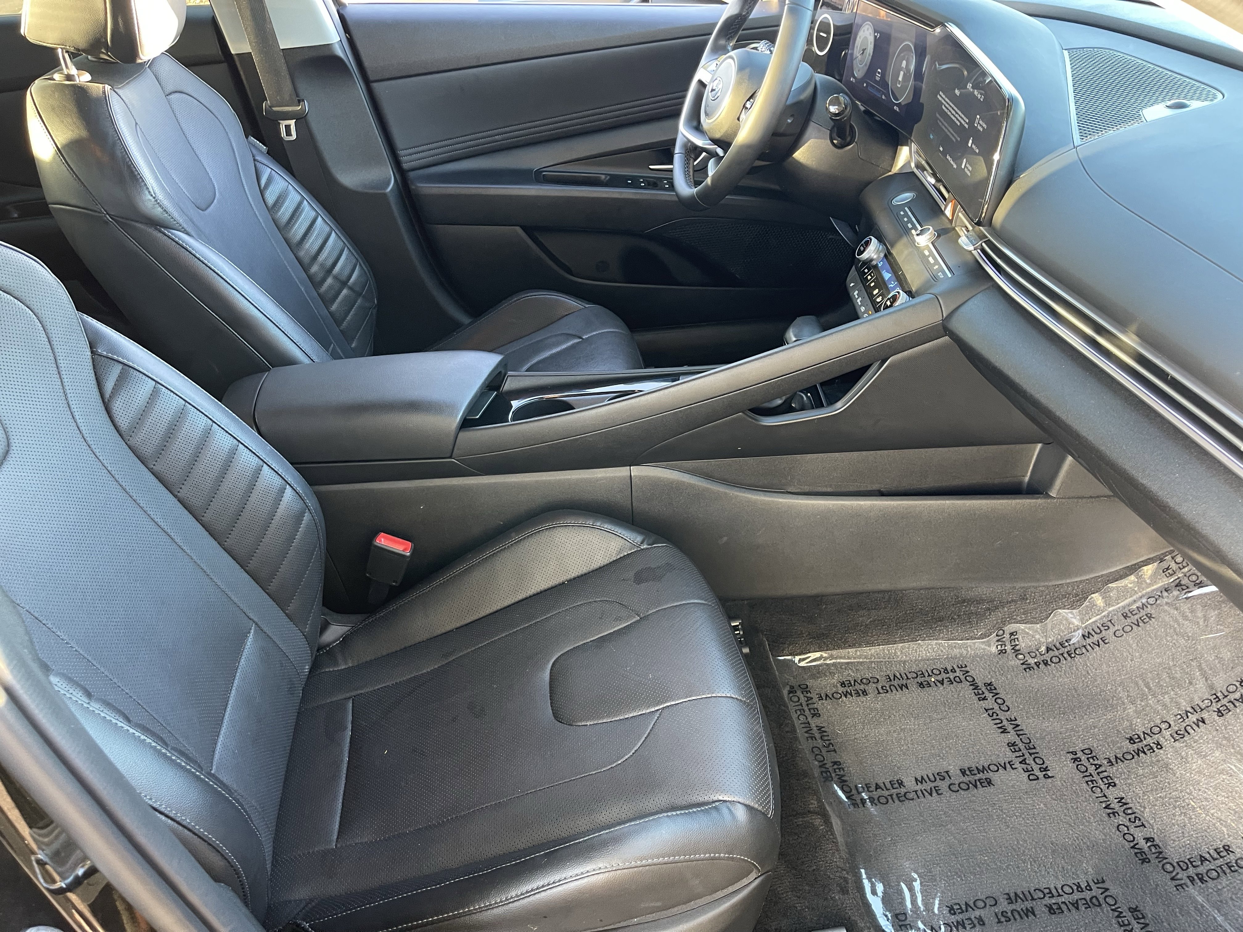 Used 2023 Hyundai Elantra Limited FWD image 13