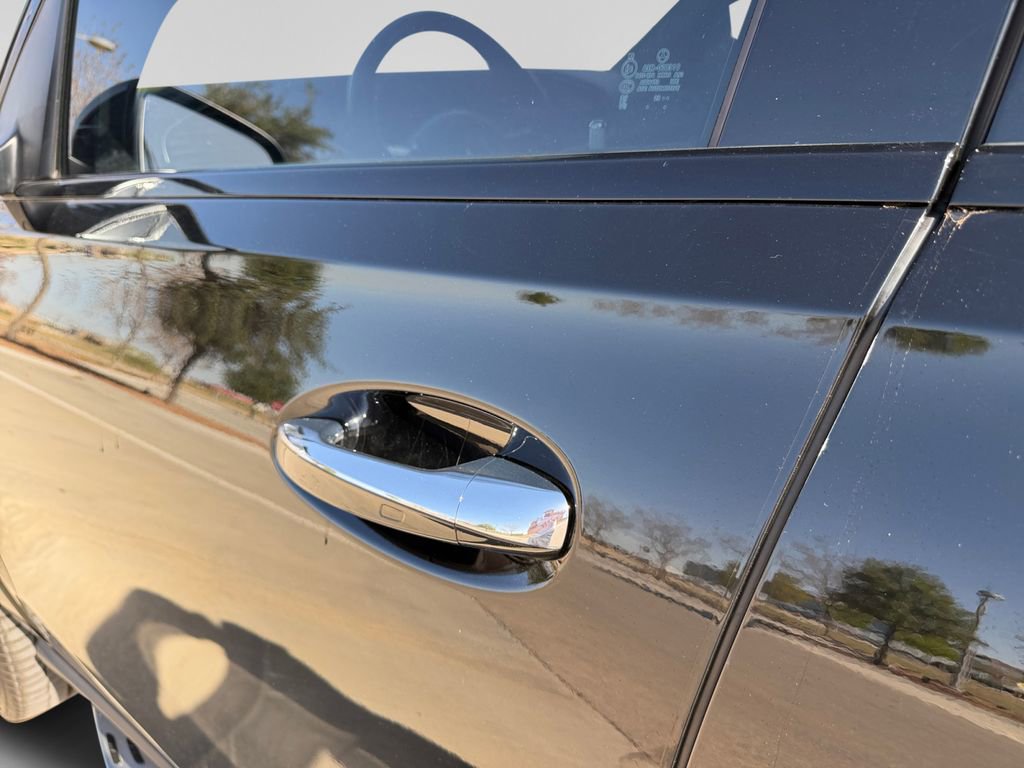 Used 2024 Mercedes-Benz GLS 580 4MATIC image 16