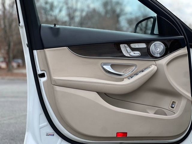 Used 2018 Mercedes-Benz C 300 4MATIC Sedan image 10