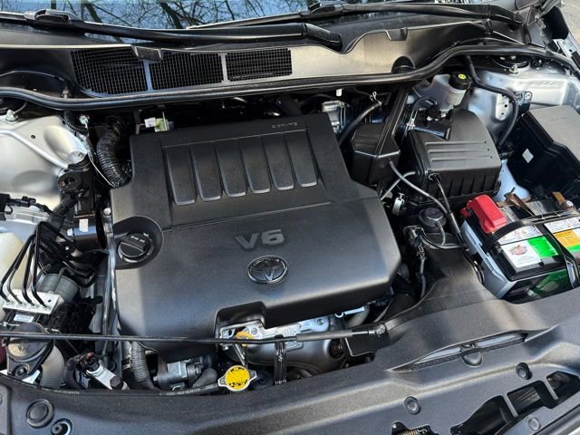 Used 2013 Toyota Venza LE w/ LE Convenience Pkg AWD/4WD image 32