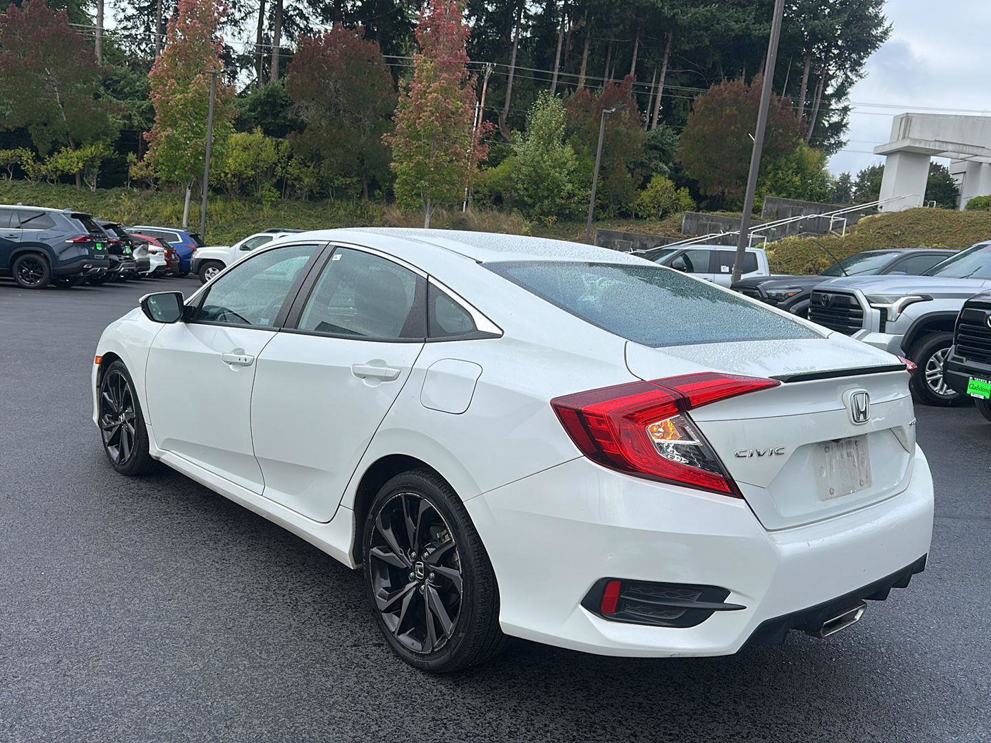 Used 2019 Honda Civic Sport image 2