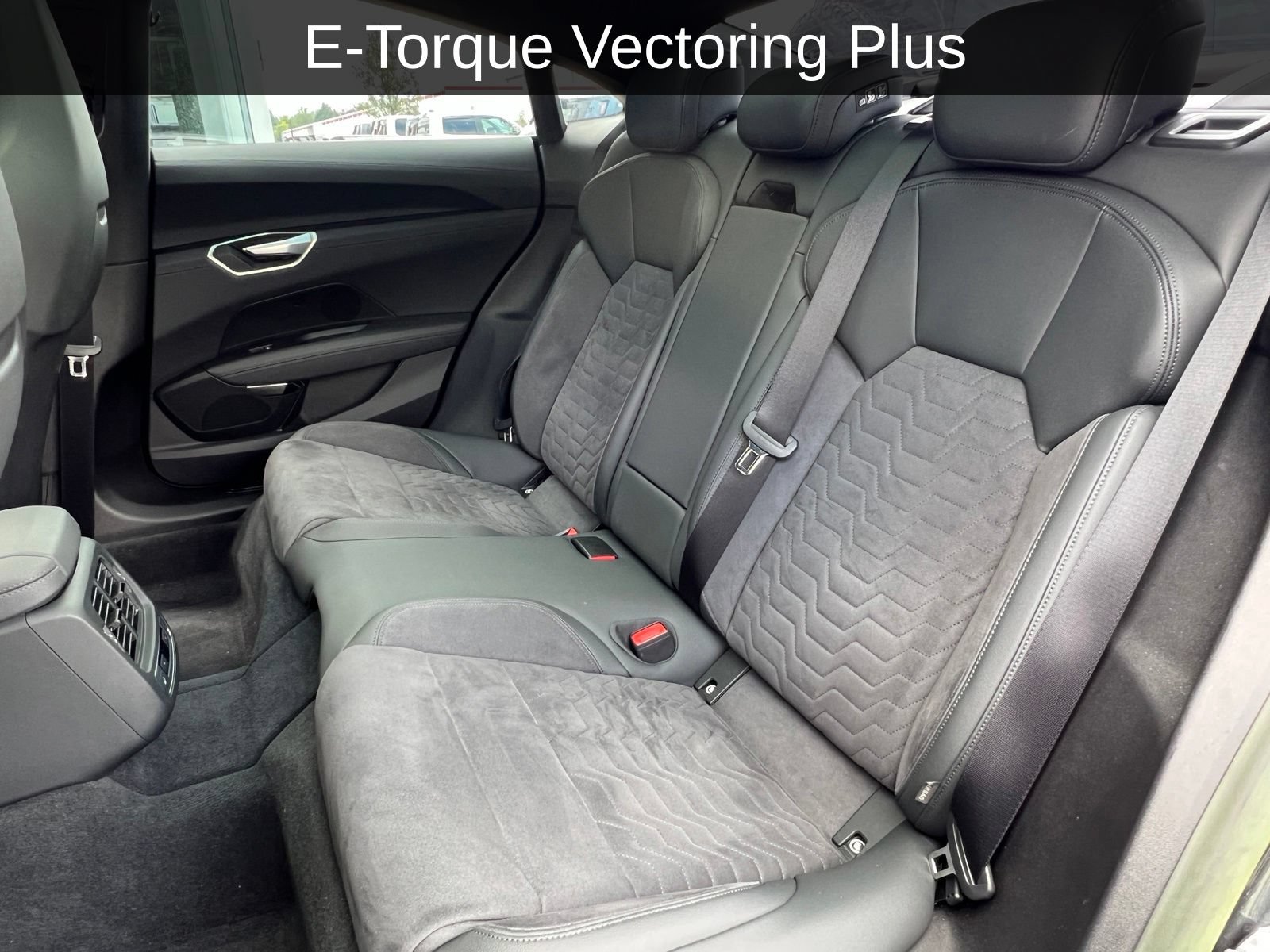 Used 2024 Audi e-tron GT Premium Plus AWD/4WD image 8