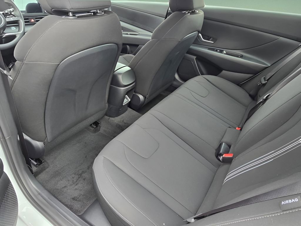 New 2026 Hyundai Elantra Blue image 15