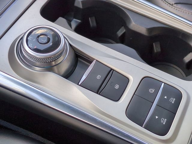 Used 2022 Ford Explorer XLT w/ Equipment Group 202A image 19