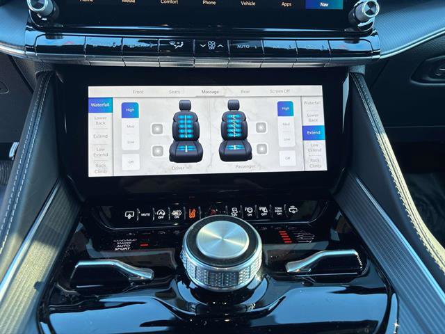 New 2026 Jeep Grand Wagoneer L Summit image 13