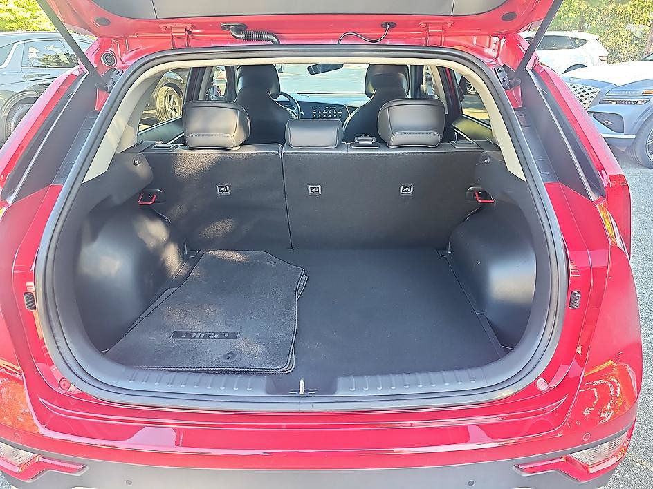 Used 2023 Kia Niro EX FWD image 31