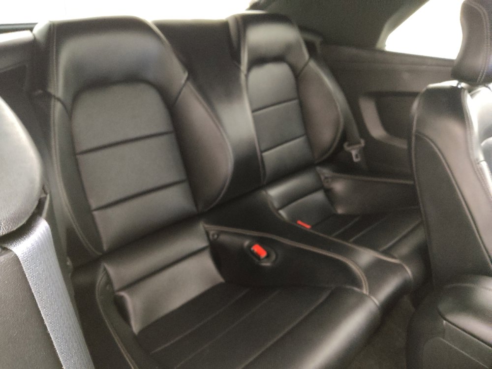 Used 2016 Ford Mustang Premium image 19