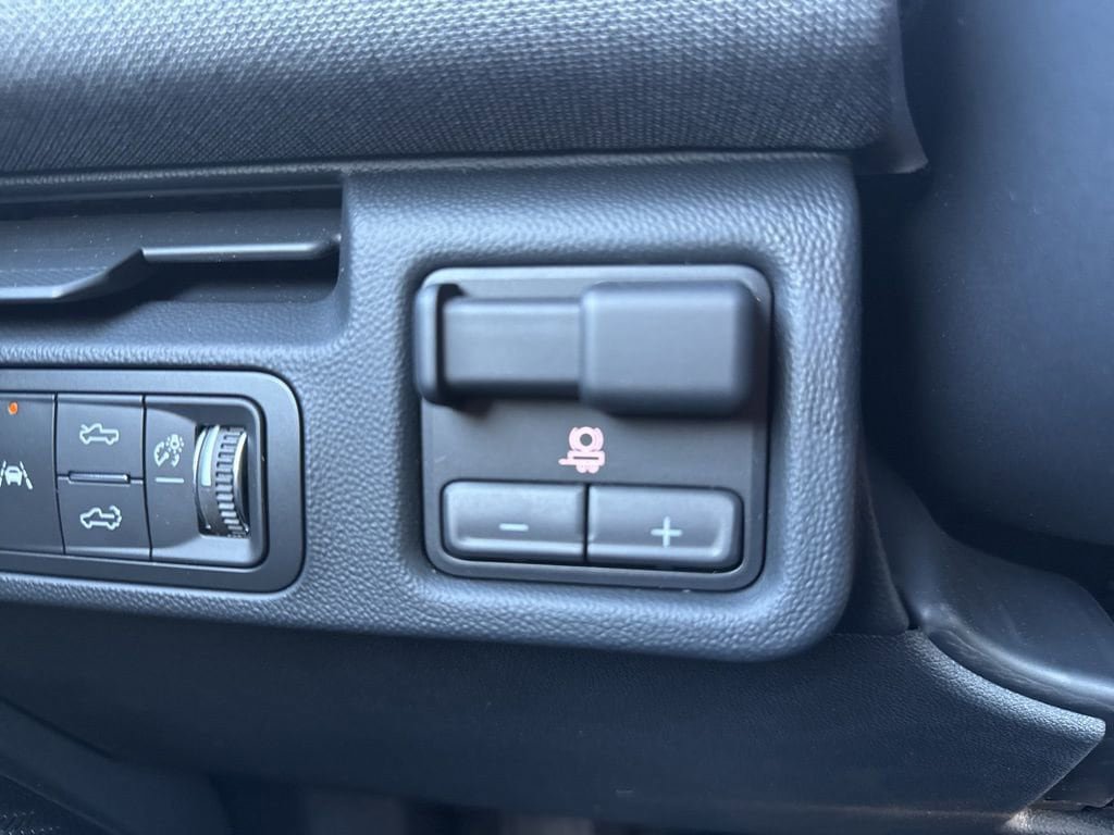 New 2026 GMC Sierra EV Elevation w/ LPO, Elevation Dark Package AWD/4WD image 28
