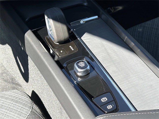 Used 2022 Volvo XC60 T8 Inscription Expression image 23