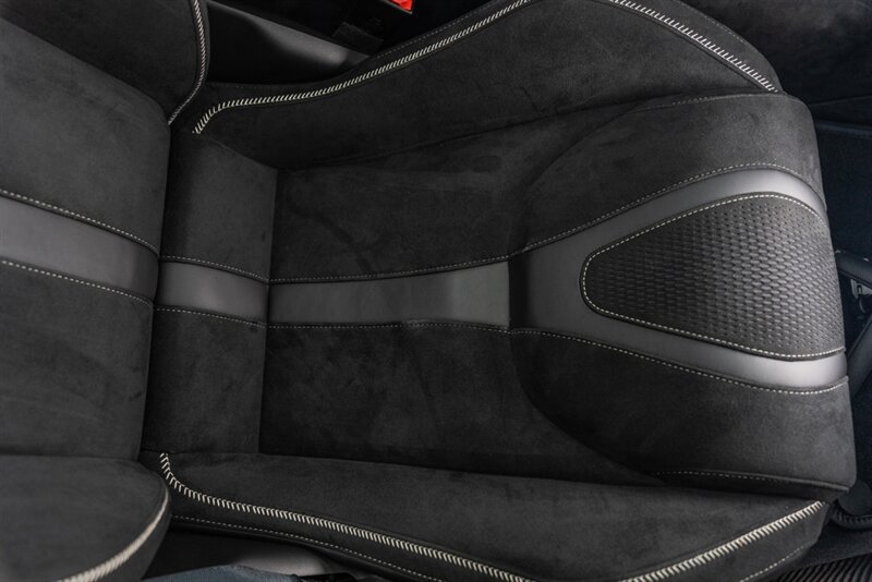 Used 2024 McLaren 750S Spider RWD image 57